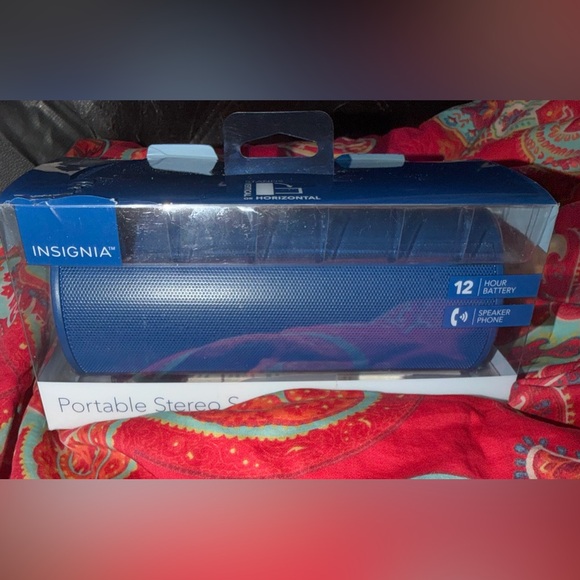 New insignia wave2 portable Bluetooth speaker